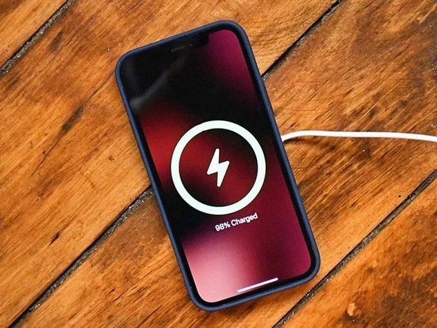 丽江苹果手机维修分享iPhone 12可以随便充电吗 